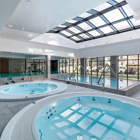 Apartman Port 414 With Swimming Pool By Rent Like *