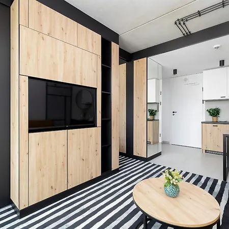 Port 414 With Swimming Pool By Rent Like